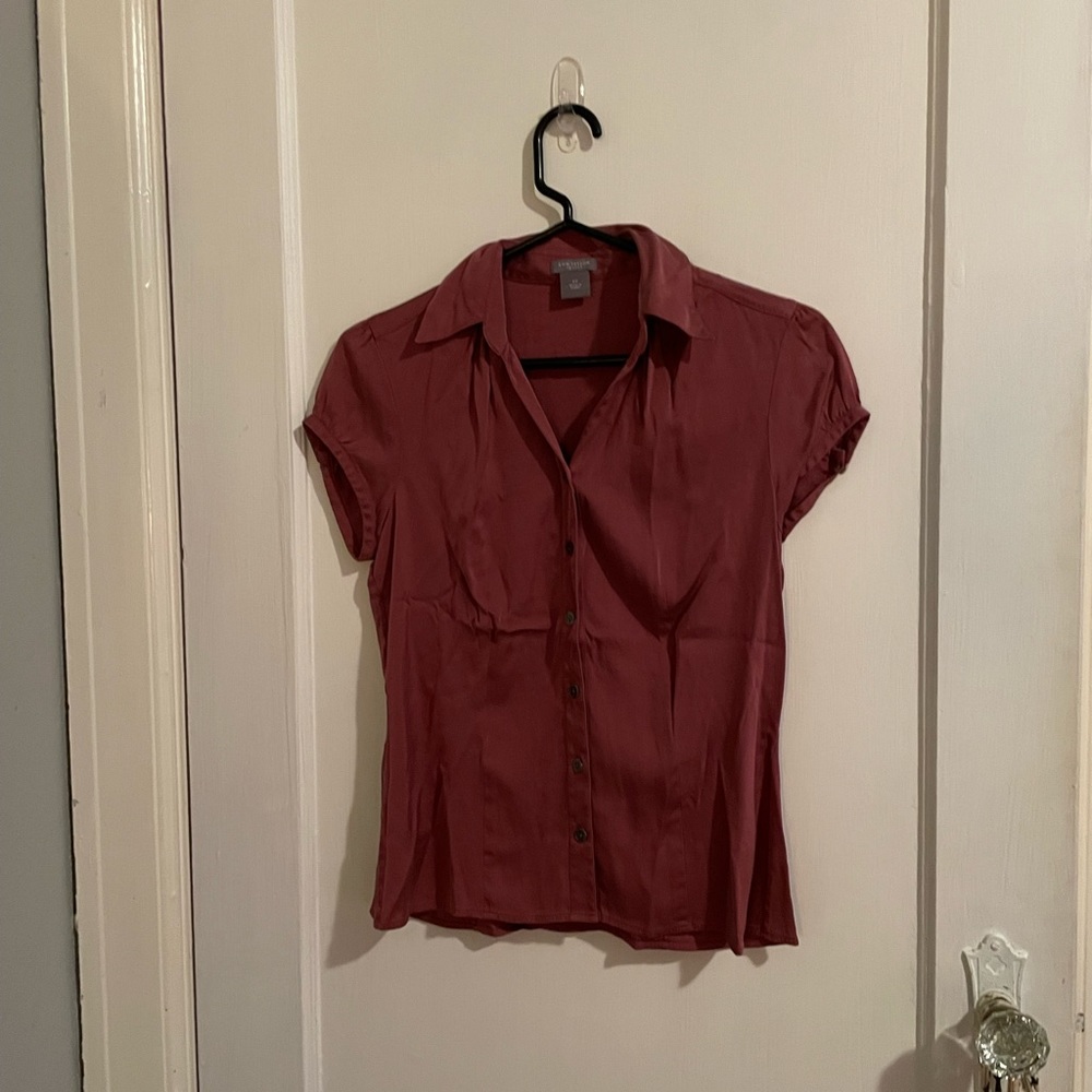 Ann Taylor short sleeve collared button down silk blouse dusty pink Sz.4P